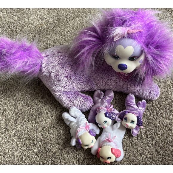 VTG 2017 Hasbro Puppy Surprise Sound Purple Plush Chloe 14"Mom Dog & 4 Puppies - Picture 9 of 10